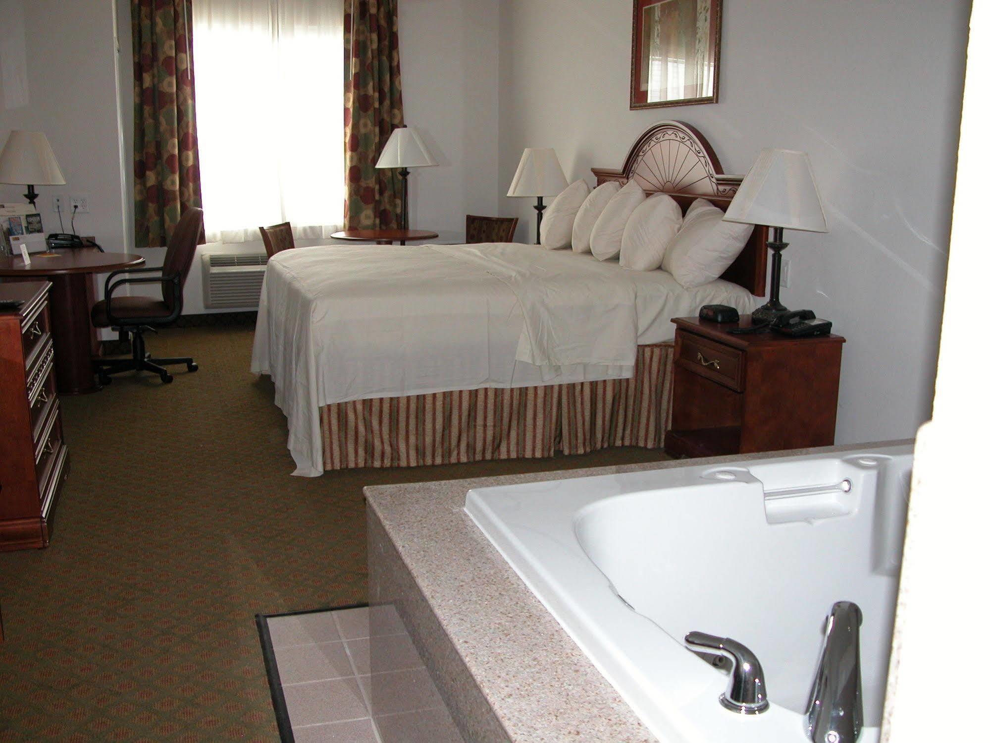 Budget Host Inn And Suites Cameron Luaran gambar